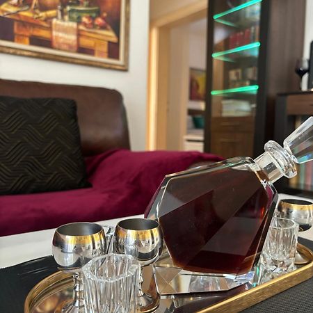 Stylish King Downtown Apartment Podgorica Luaran gambar